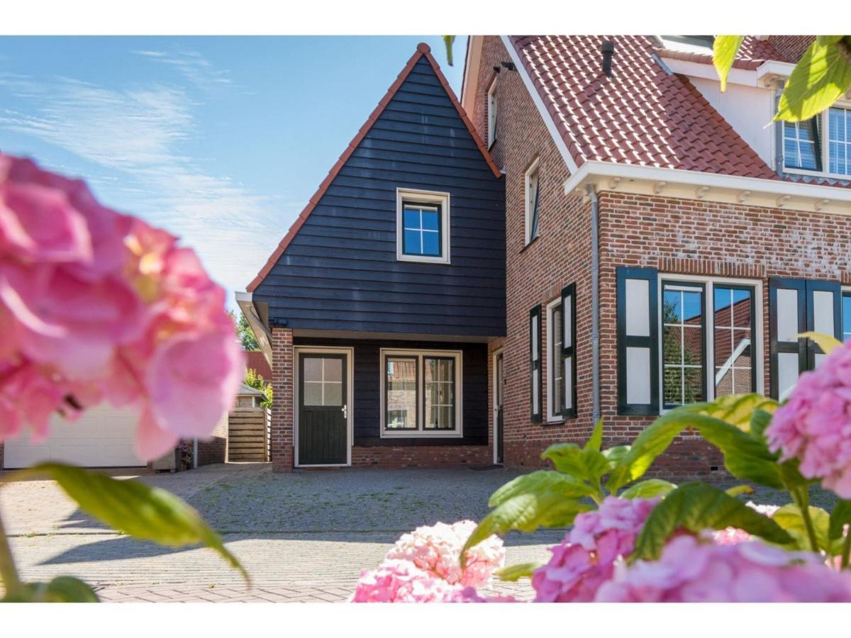 Quietly Located House Within Walking Distance Of The Beach Domburg Exterior foto