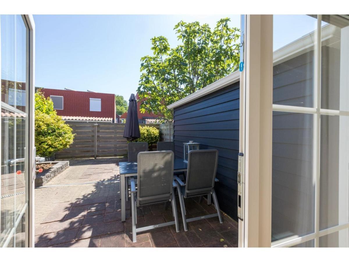 Quietly Located House Within Walking Distance Of The Beach Domburg Exterior foto